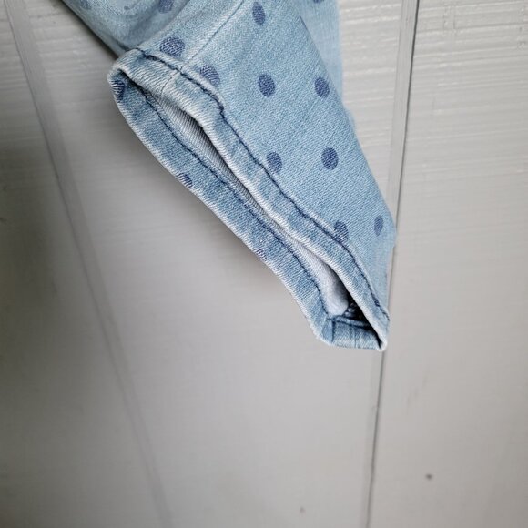 Chico's So Slimming High-Rise Girlfriend Slim Leg Crop Jeans. Size 6R - Picture 3 of 9